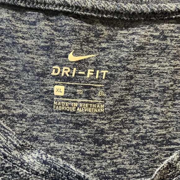 Nike Dri Fit T Shirt - Picture 2 of 4